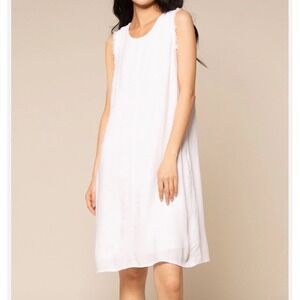 White Sleeveless Frayed Edge Shift Dress Keyhole Back Mini Dress Size Large